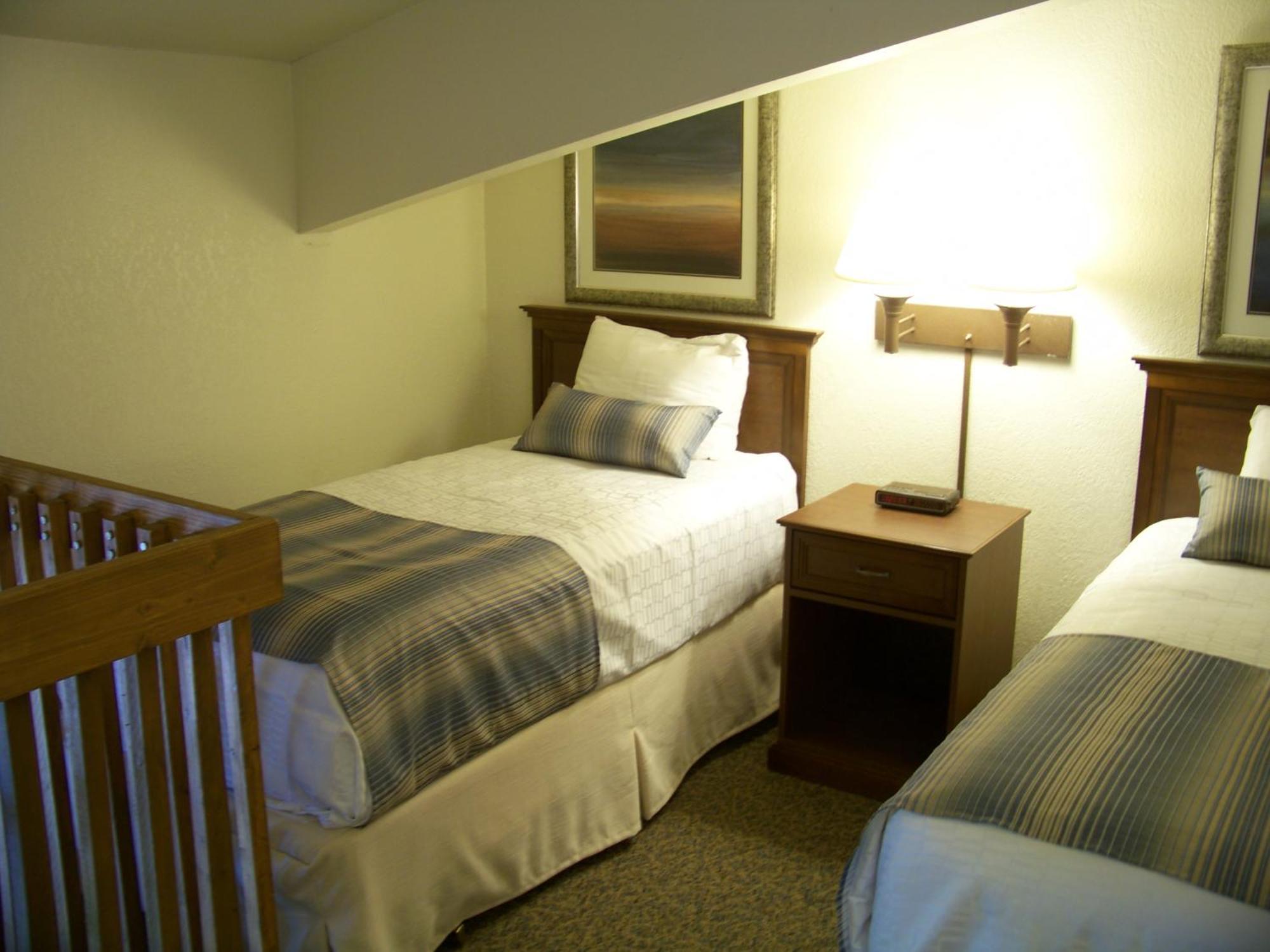 Sandstone Creek Club Condominiums Vail Room photo