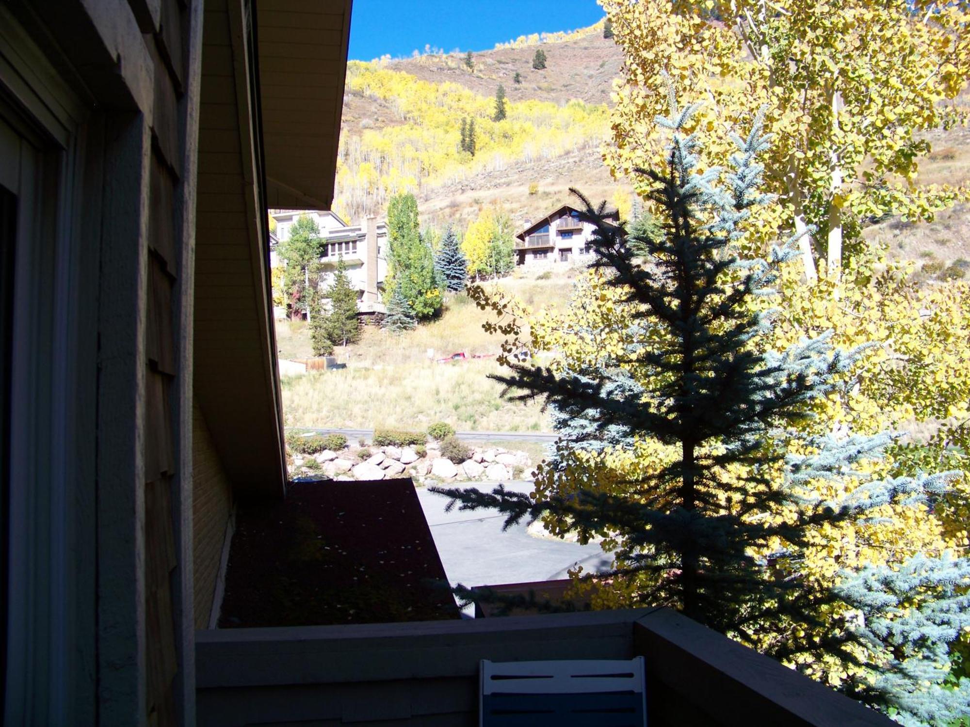 Sandstone Creek Club Condominiums Vail Room photo
